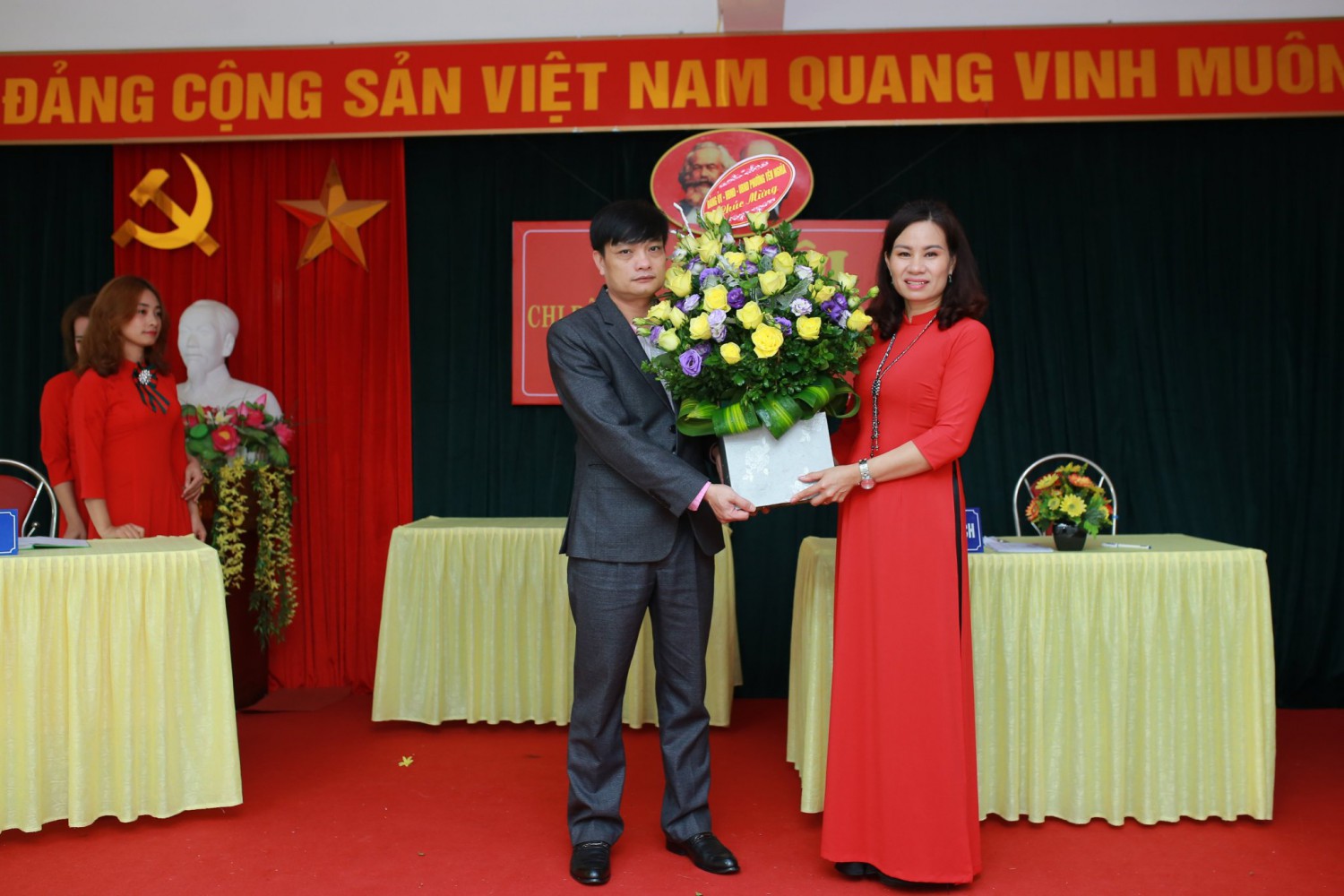 DẠI BIÊU