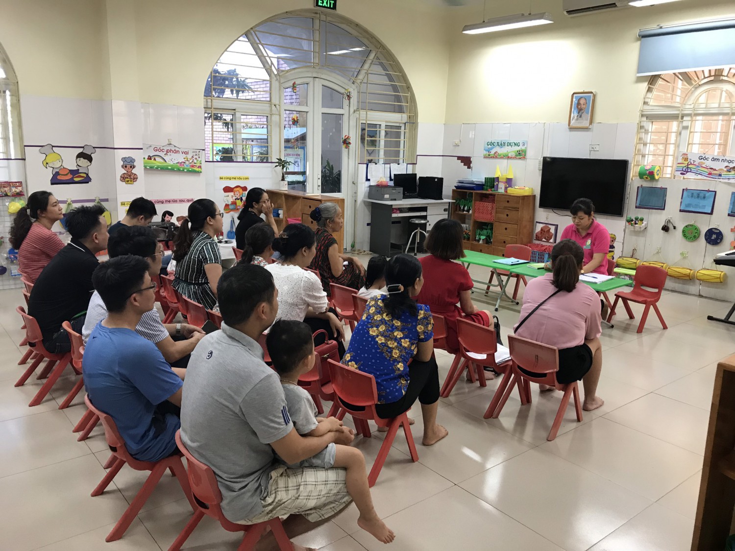 HÔỊ NGHỊ CMHS CUỐI NĂM