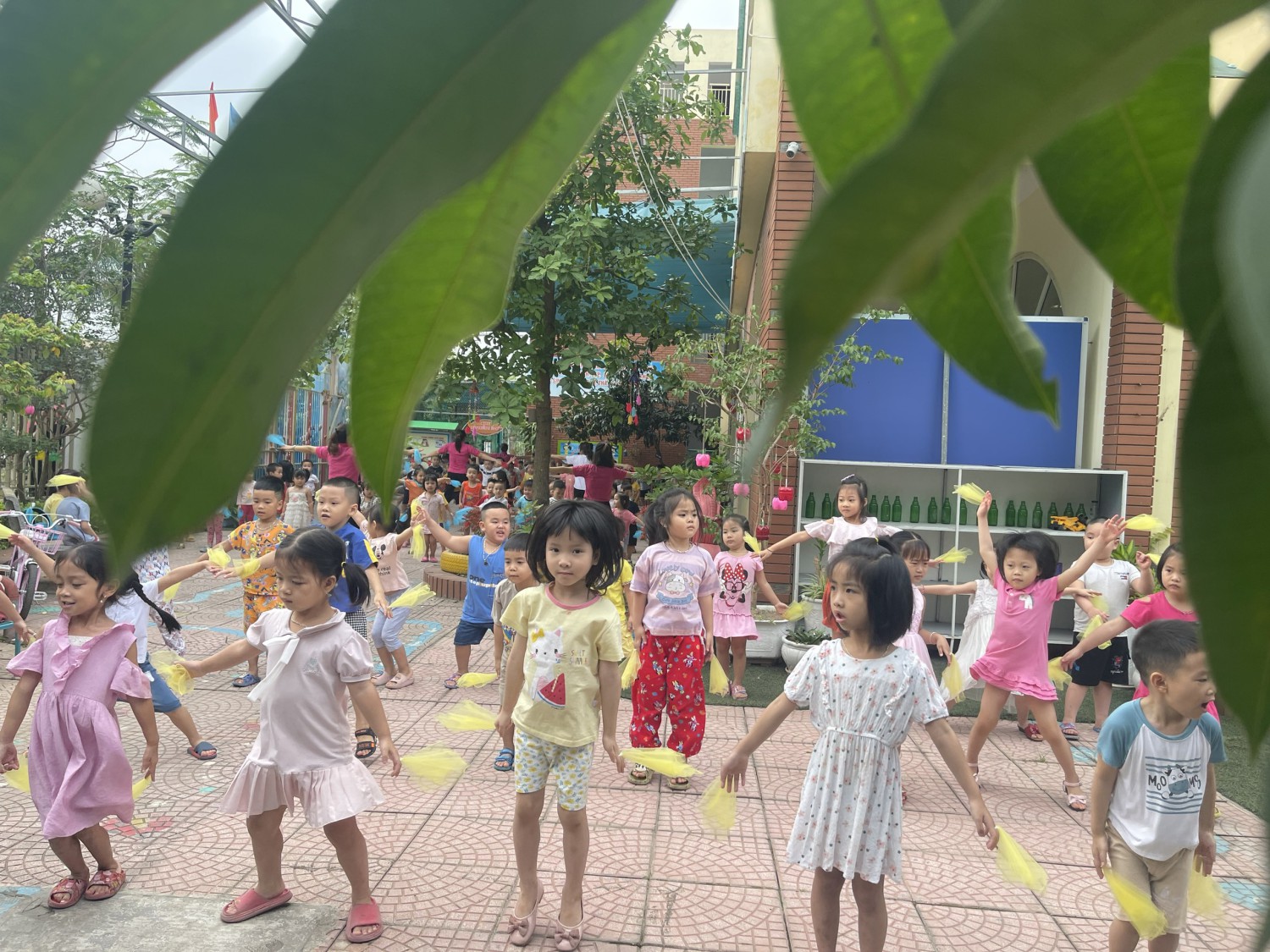 THÊ DỤC BUỔI SÁNG