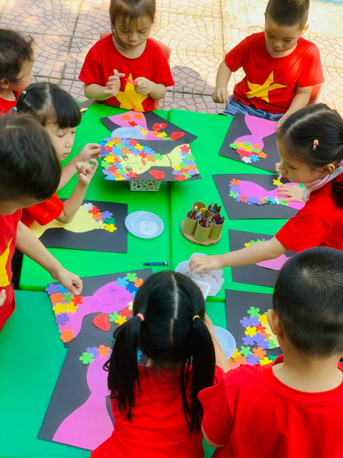 CHÀO MỪNG NGÀY PHỤ NỮ VIỆT NAM 20 -10