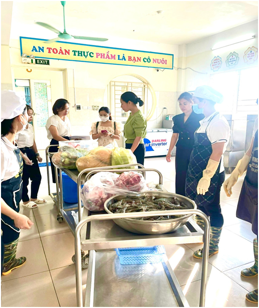 Bữa Ăn Vui Vẻ Của Các Con