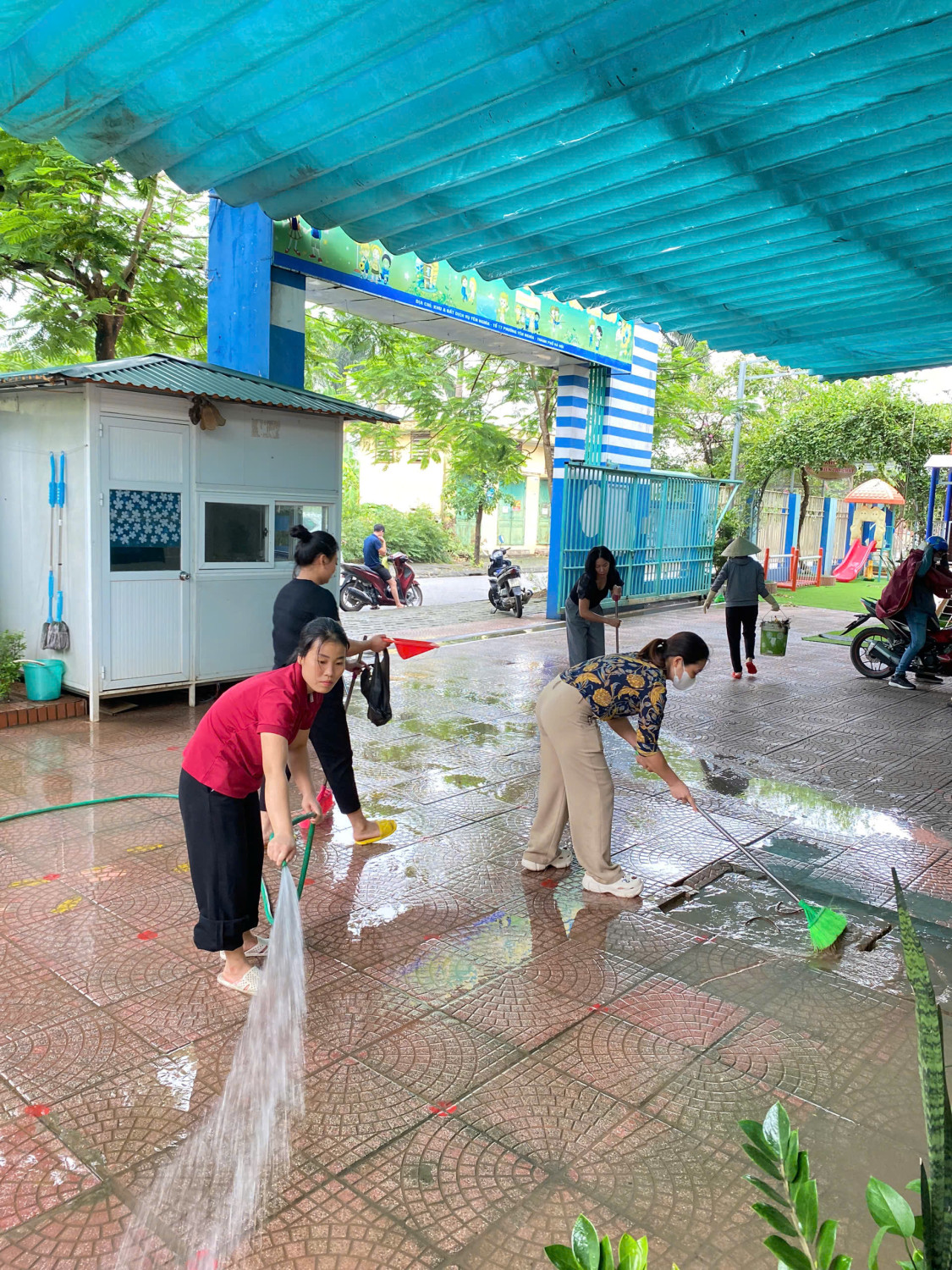 z6833349094145 9787e65328eff987c6ecd0ab855d8072