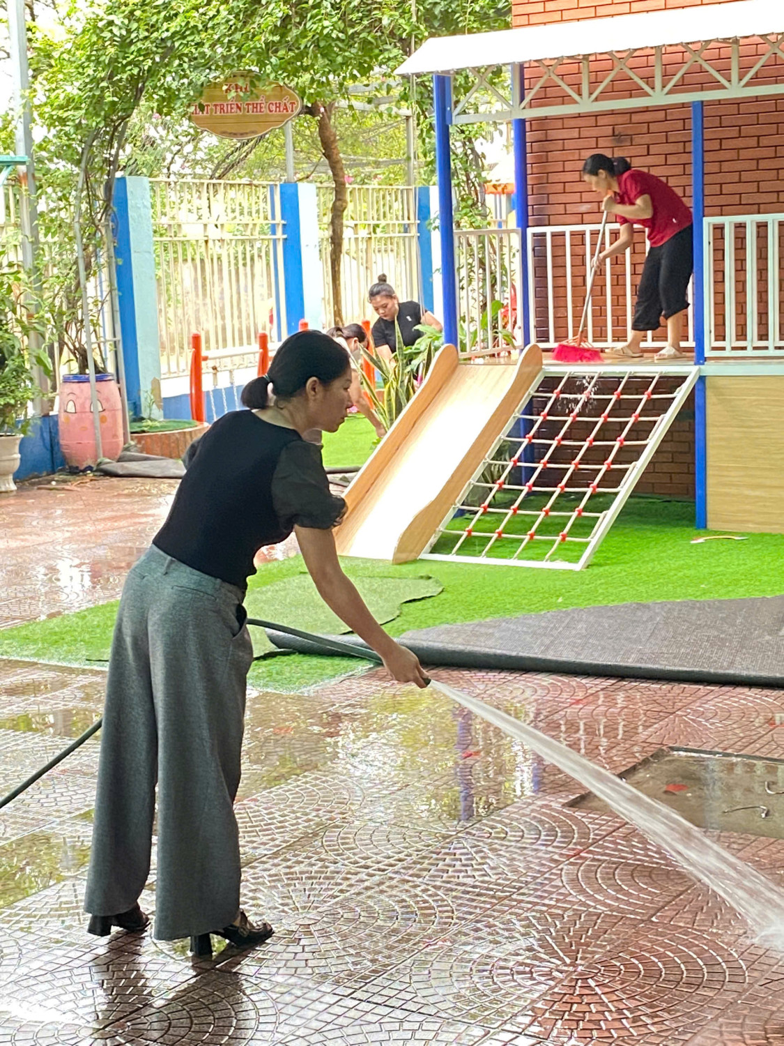 z6833349127346 e9c547c9d22a7f85ad77893e1310da71